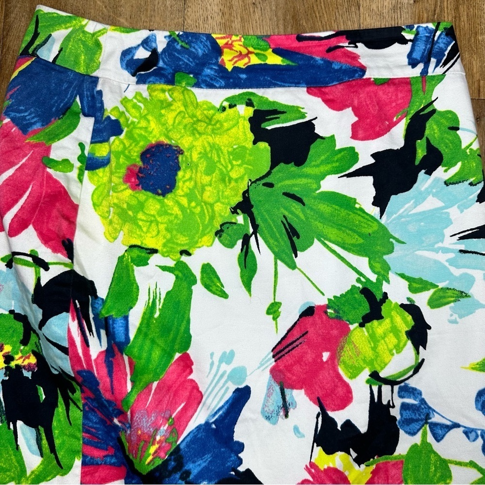 Ann Taylor | Floral Multicolor Skirt Size 2P - Picture 2 of 12